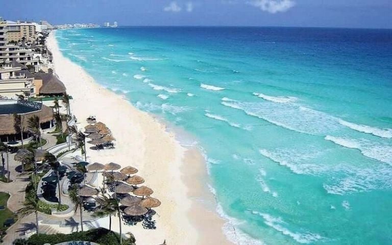 Playas en Cancún: ¿Cómo pasar un buen día de vacaciones?