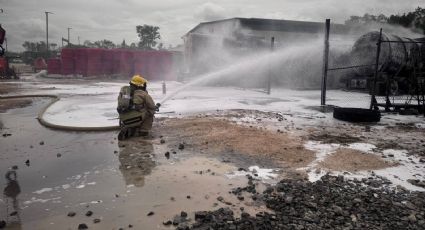 Incendio provoca cierre del libramiento a Mérida en Felipe Carrillo Puerto